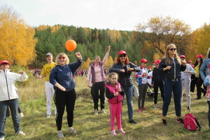 Каменцев пригласили на День ходьбы — в первое воскресенье октября пройти можно по одному из трех маршрутов. Всем обещают подарки