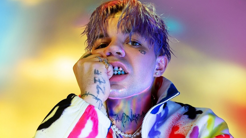 Знаменитый рэпер из Новосибирска Элджей сменил имидж после протестов общественности