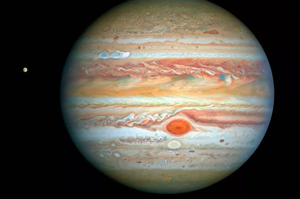 Россияне смогут увидеть "великое соединение" Юпитера и Сатурна