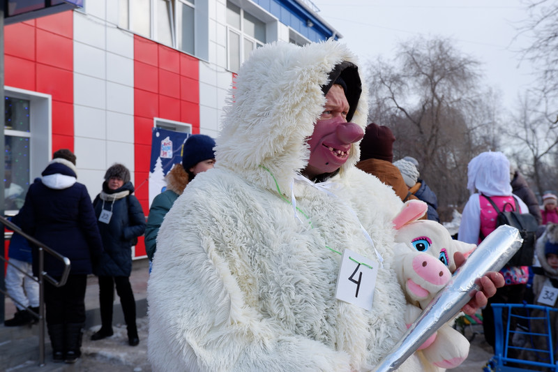 Собирали мясорубки, лепили-поедали пельмени, нарядились Йети: в Каменске-Уральском с размахом прошел День снега, собрав более 6000 зрителей