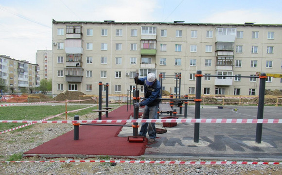 Проект «5 шагов благоустройства» реально работает в Каменске: в парке Тимирязевский и на стадионе школы открыли площадку для воркаута