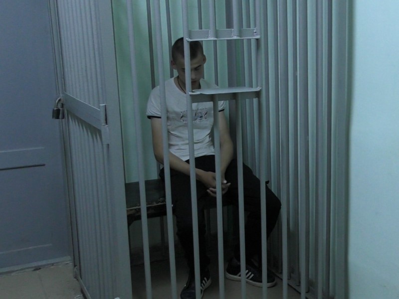 Пособник онлайн-аферистов, похитивший у пожилых каменцев почти 800 000 рублей, задержан в Каменске-Уральском | В Каменске-Уральском задержали мошенника, обманувшего пенсионеров почти 800 000 рублей