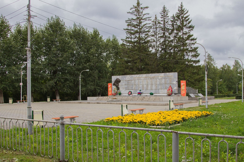 К маю будет не узнать: мемориальный комплекс синарским трубникам в Каменске-Уральском в стадии глобальной реконструкции