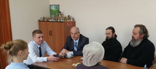 «Они становятся тихими, светлыми». Священнослужители будут помогать врачам Каменска-Уральского ухаживать за умирающими пациентами