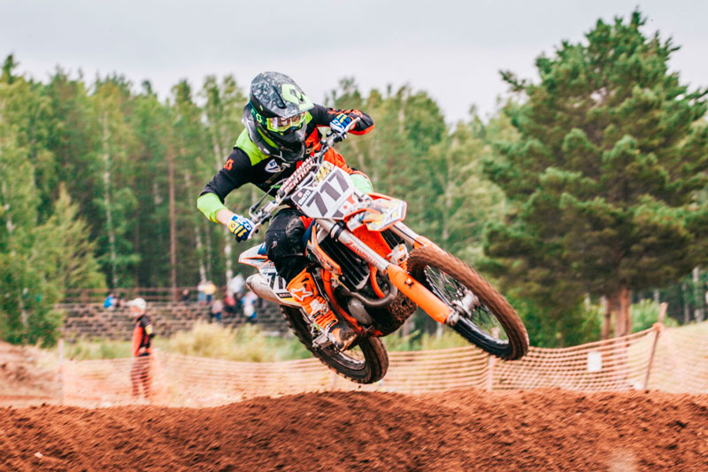 Мотогонщики ЦТВС — снова в лидерах!