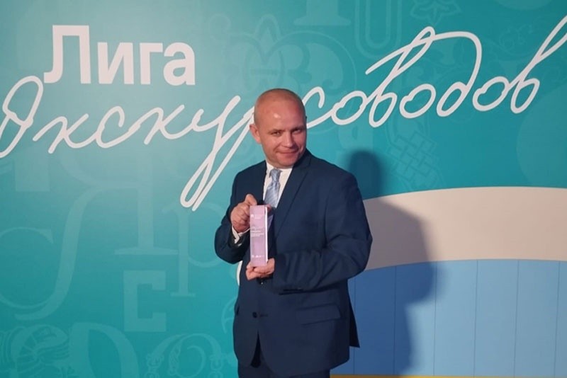 СинТЗ: Вокруг завода - к победе | Слесарь энергоцеха СинТЗ Владимир Сидоров стал одним из победителей Всероссийской программы «Лига экскурсоводов»