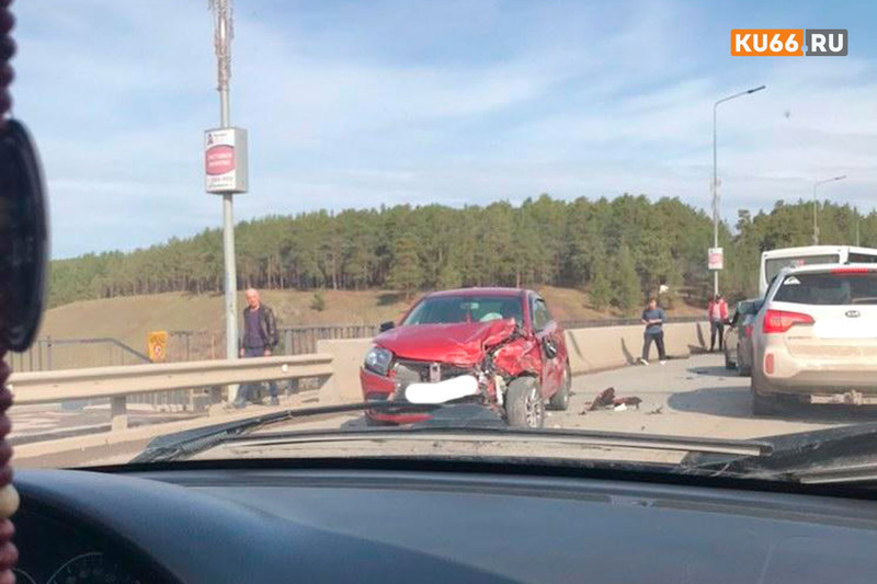 Из-за лихача на Байновском мосту произошло страшное ДТП. Есть пострадавшие. ВИДЕО