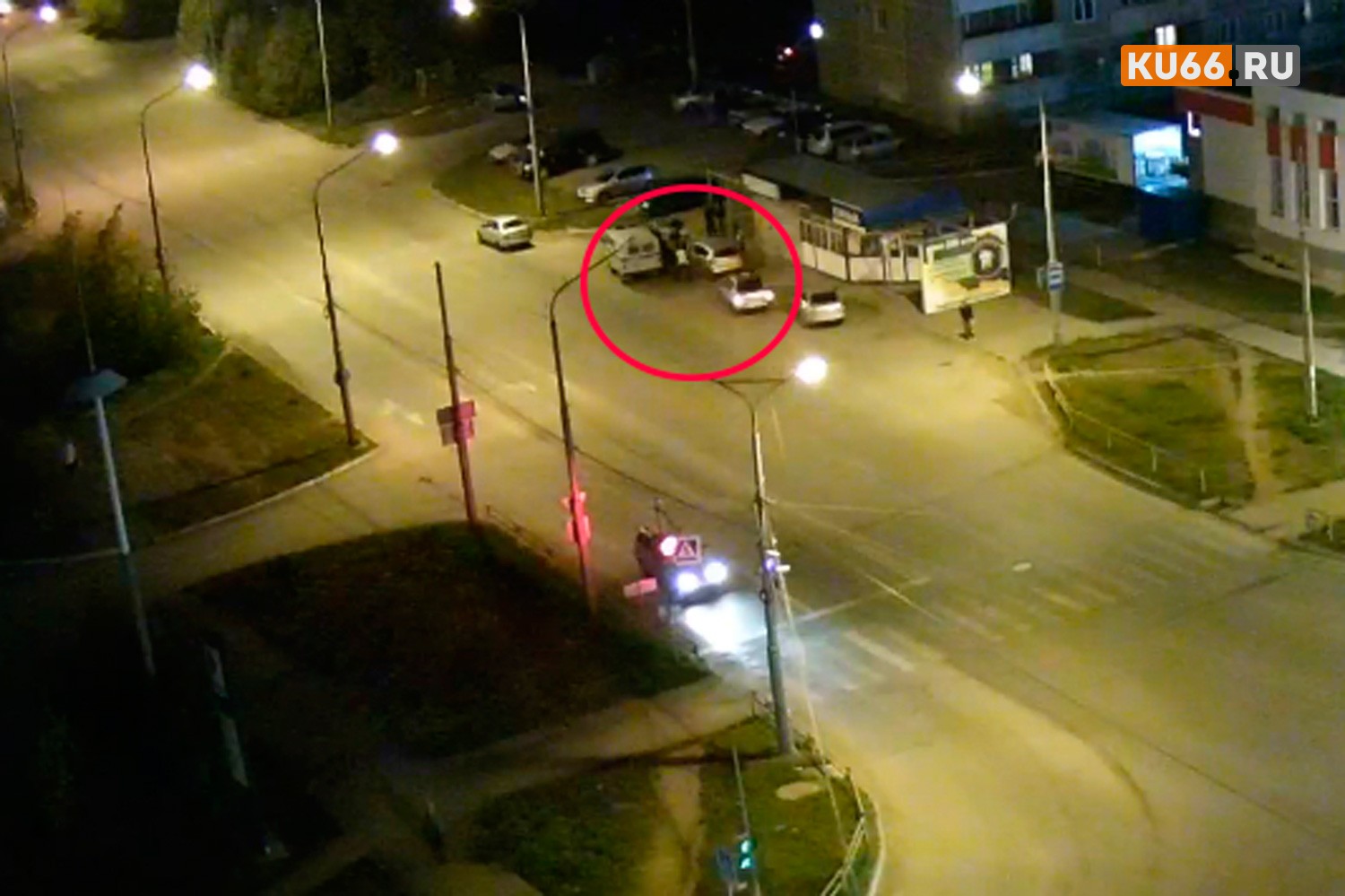 Полиция прокомментировала грабеж в Каменске-Уральском, где в ходе спецоперации задержали группу подозреваемых. «Обстоятельства выясняются»