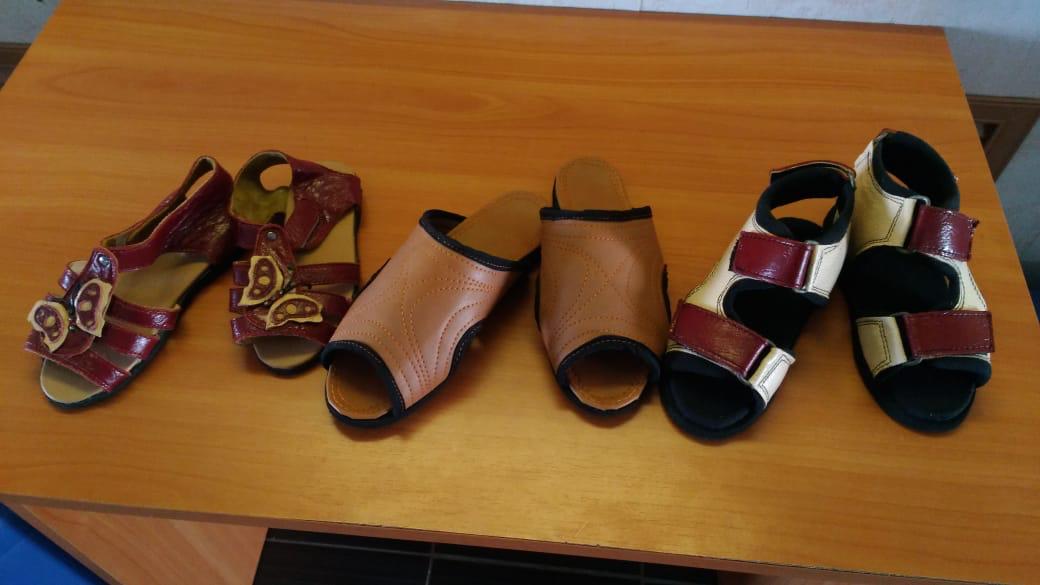 На все руки? В колонии в Каменске-Уральском мастера-арестанты научились шить кожаную обувь — выглядит не хуже магазинной