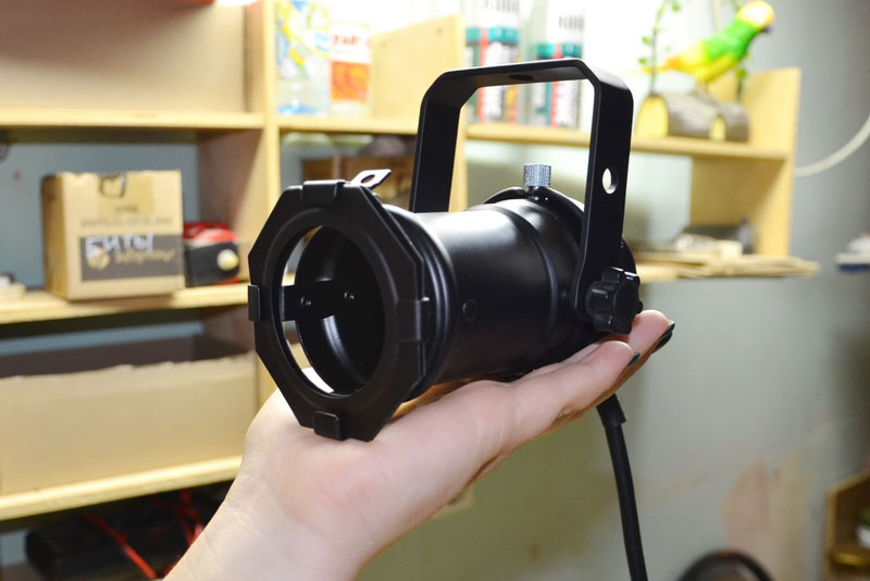 Свет на ладони