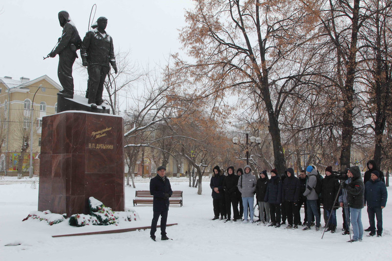 «Он сберег тысячи солдатских жизней». В Каменске-Уральском вспоминают Героя России из поселка Мартюш, которым гордится весь город