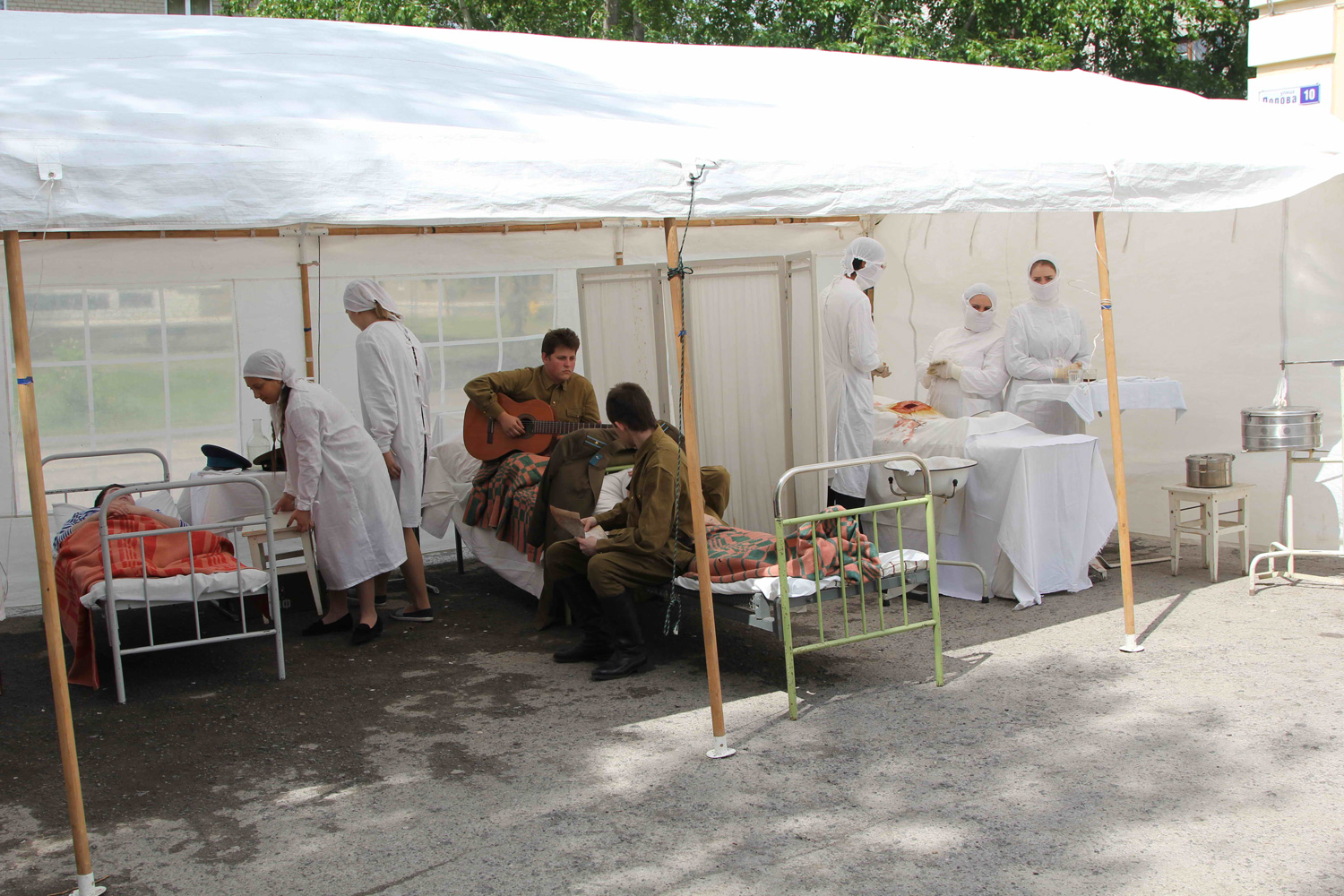 В Каменске поздравляли людей разных профессий, возраста и хобби, но у кого есть родные по крови люди. Мэр:«Медицина без доноров бессильна»