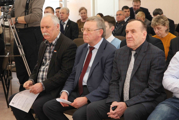 Городская дума утвердила бюджет Каменска-Уральского на будущий год. Почему мэр видит его прозрачным и на что пойдут немалые средства