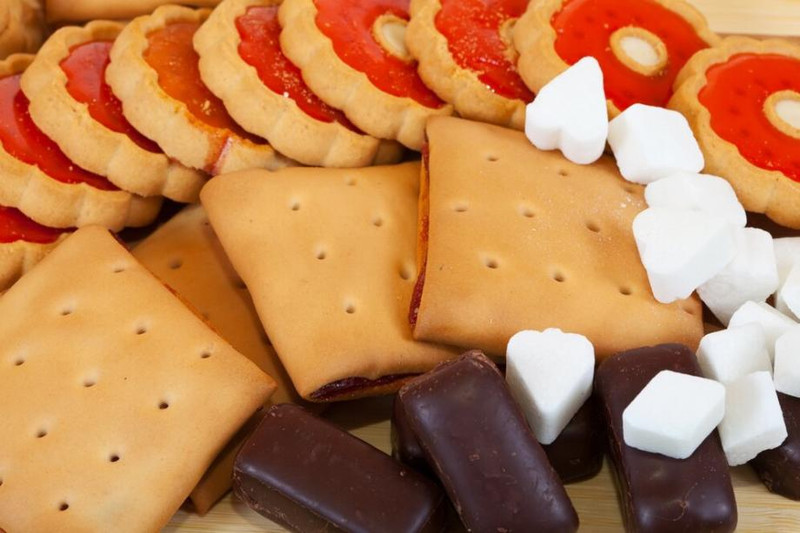 Специалист рассказал секрет: что делать, если очень хочется сладкого