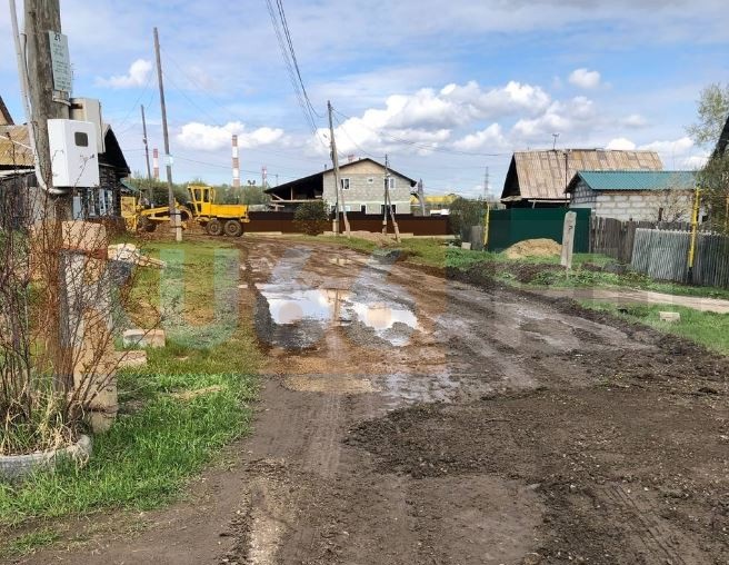 В Каменске-Уральском начали восстанавливать проблемную дорогу | На Урале начали восстанавливать проблемную дорогу