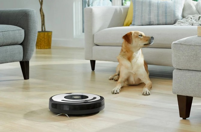 Роботы-пылесосы делают фото своих владельцев. Эти снимки начали утекать в Сеть