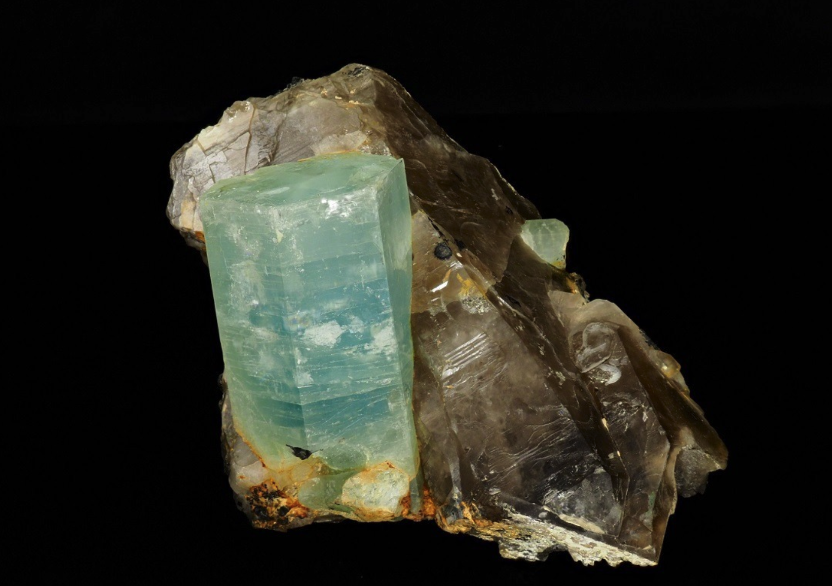 В 3,5 раза вырос экспорт драгоценных и полудрагоценных камней в Китай