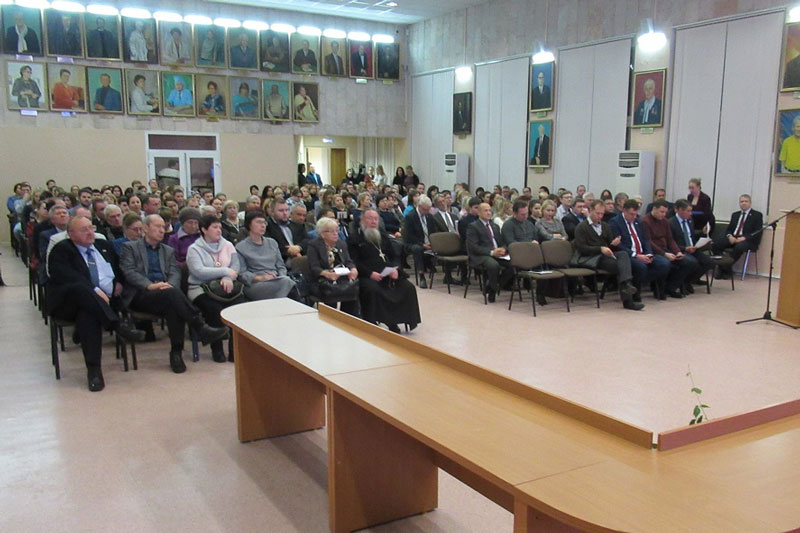 Самые большие вложения — в образование. В Каменске-Уральском обсудили, каким будет бюджет 2020 года. «Изложите в более популярном виде!»