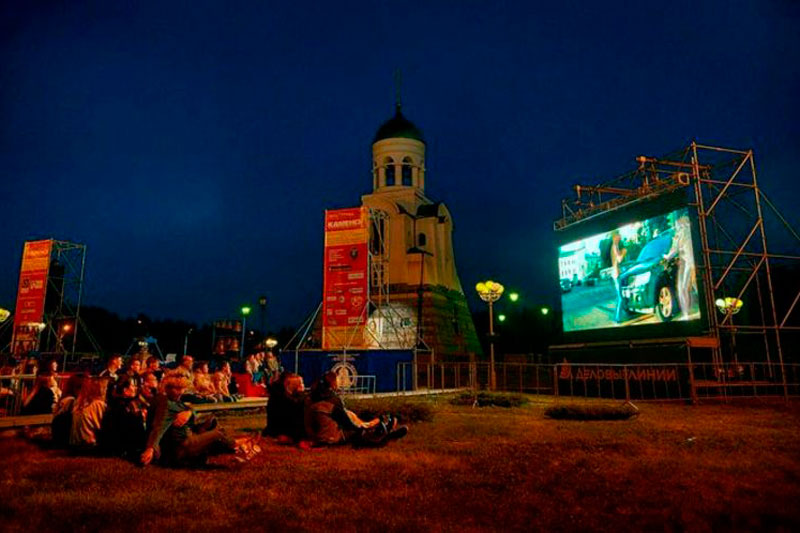 В августе в Каменске-Уральском можно бесплатно увидеть мультфильм «Иван Царевич и Серый волк 4», мелодраму «Лед-2» и комедию «Холоп»