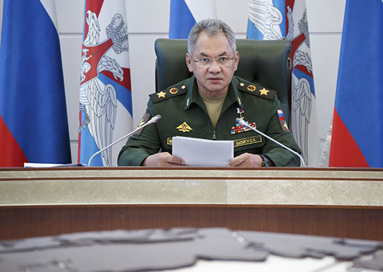 Шойгу заявил о напряженной ситуации на западной границе России