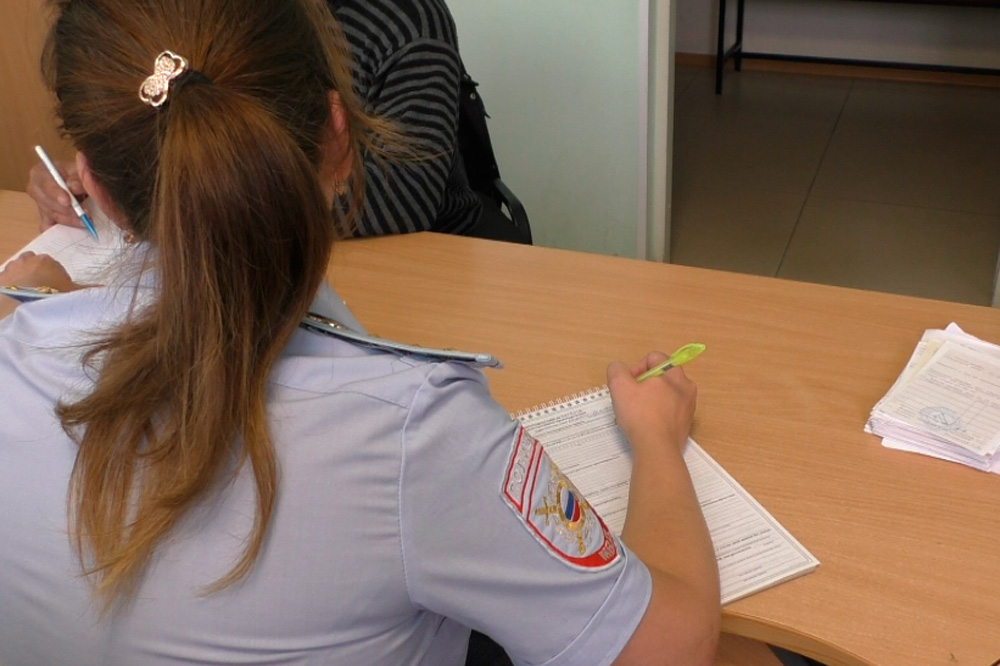 Штрафов на 38 тыс. руб. Полицейские выявляли нелегалов в Каменске-Уральском: нашли нарушителей правил пребывания на территории России