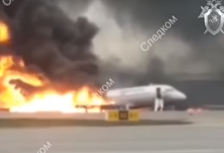 Выживший пассажир Superjet призвал не травить его попутчиков, спасавших чемоданы