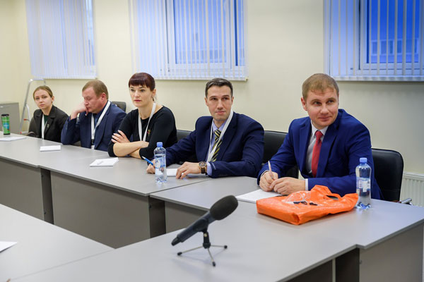 В полуфинал конкурса «Лига управленцев» прошли 42 участника В полуфинал конкурса «Лига управленцев» прошли 42 участника