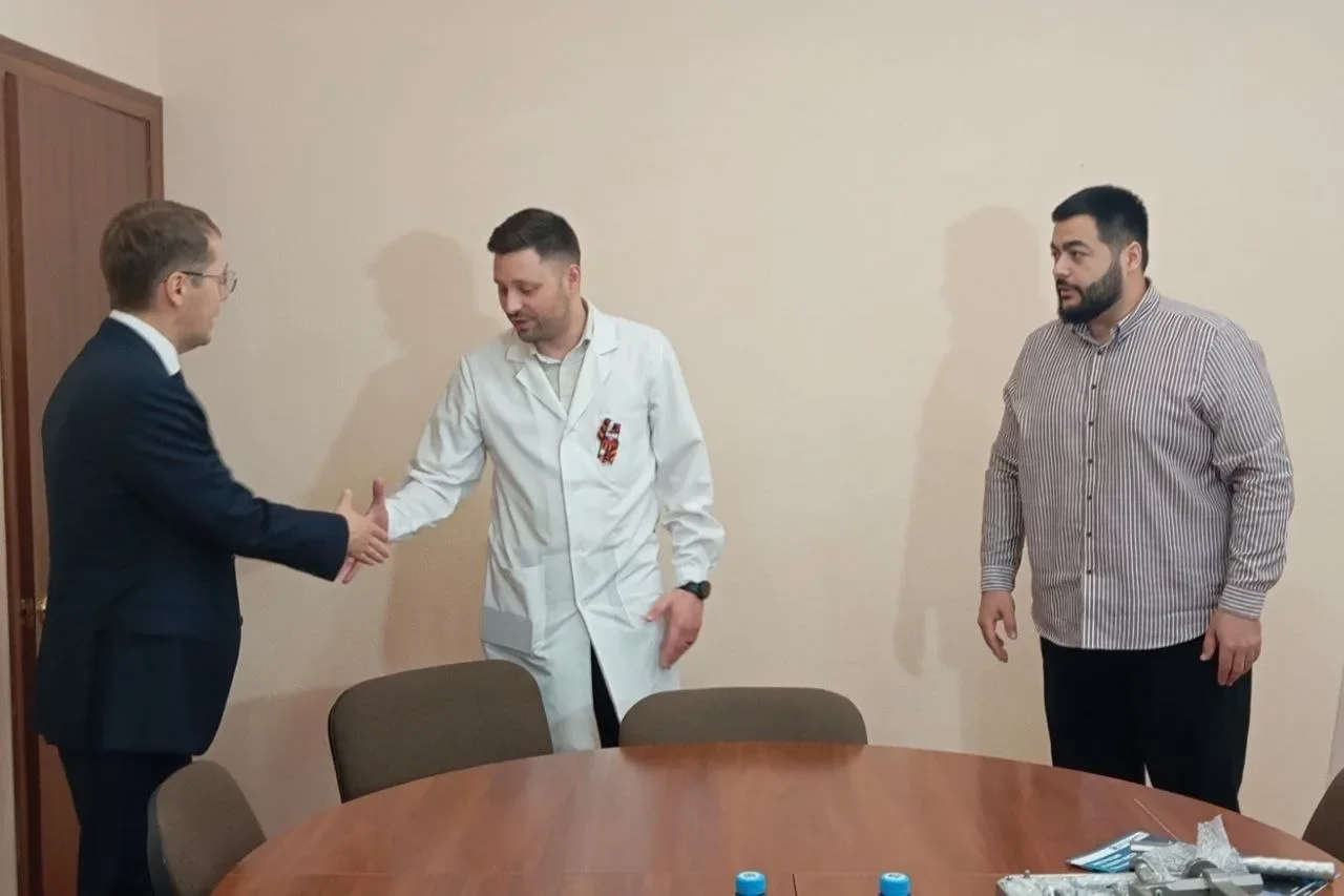 Врачи Каменска-Уральского собрали по кусочкам ногу пациенту после ДТП на трассе