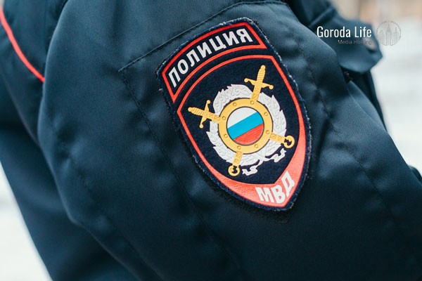 14-летнюю закладчицу с полной сумкой наркотиков задержали в Екатеринбурге